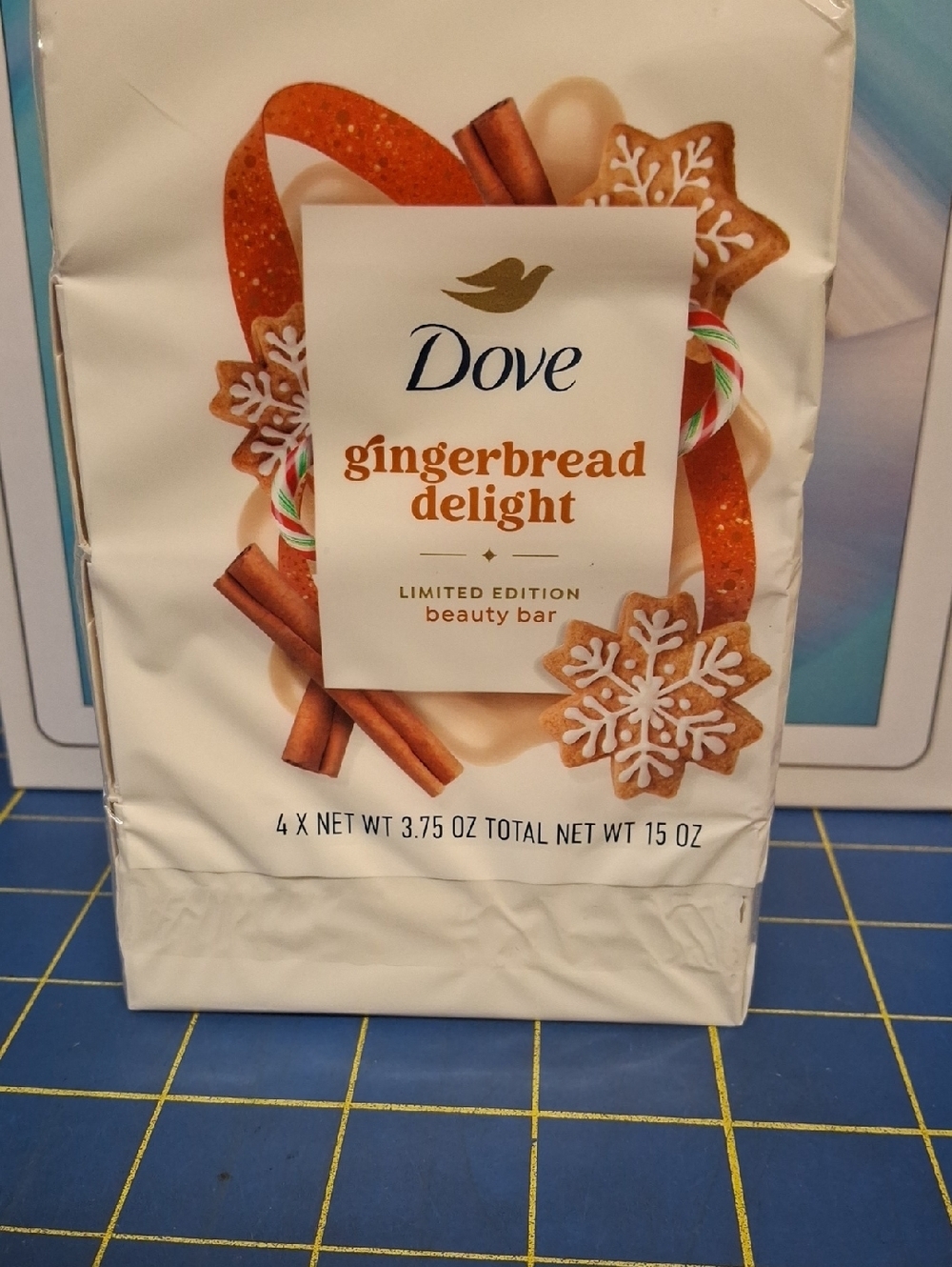 Dove Gingerbread Delight Beauty Bar - Holiday Scent New Package of 4 Bars